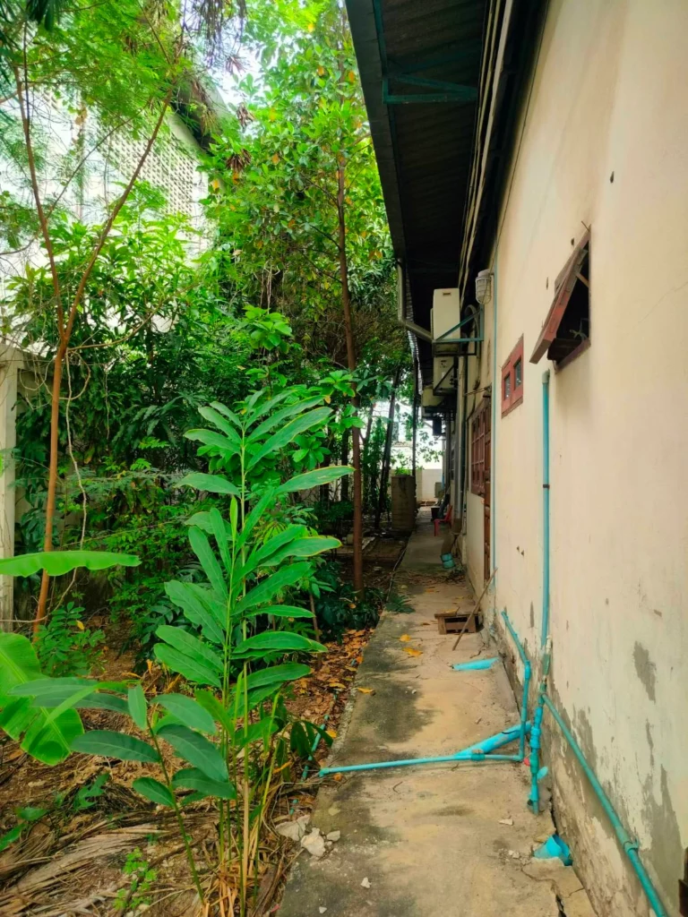 Metal Press Factory at Bang Sao Thong 40 768x1024